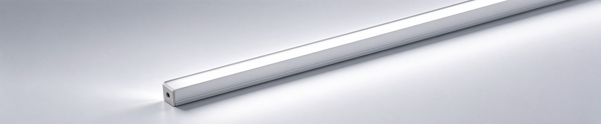 Linear lighting strip